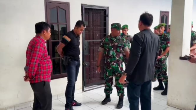 Anggota TNI AD datangi Polrestabes Medan